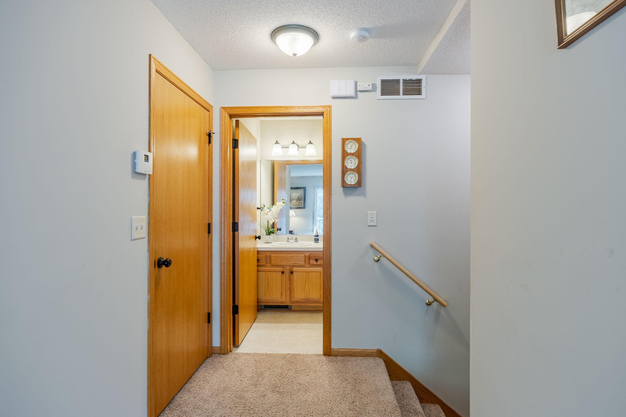 1555 County Rd D East, Unit B Maplewood, MN 55109 - Photo 7 of 27 Gallery Image 7