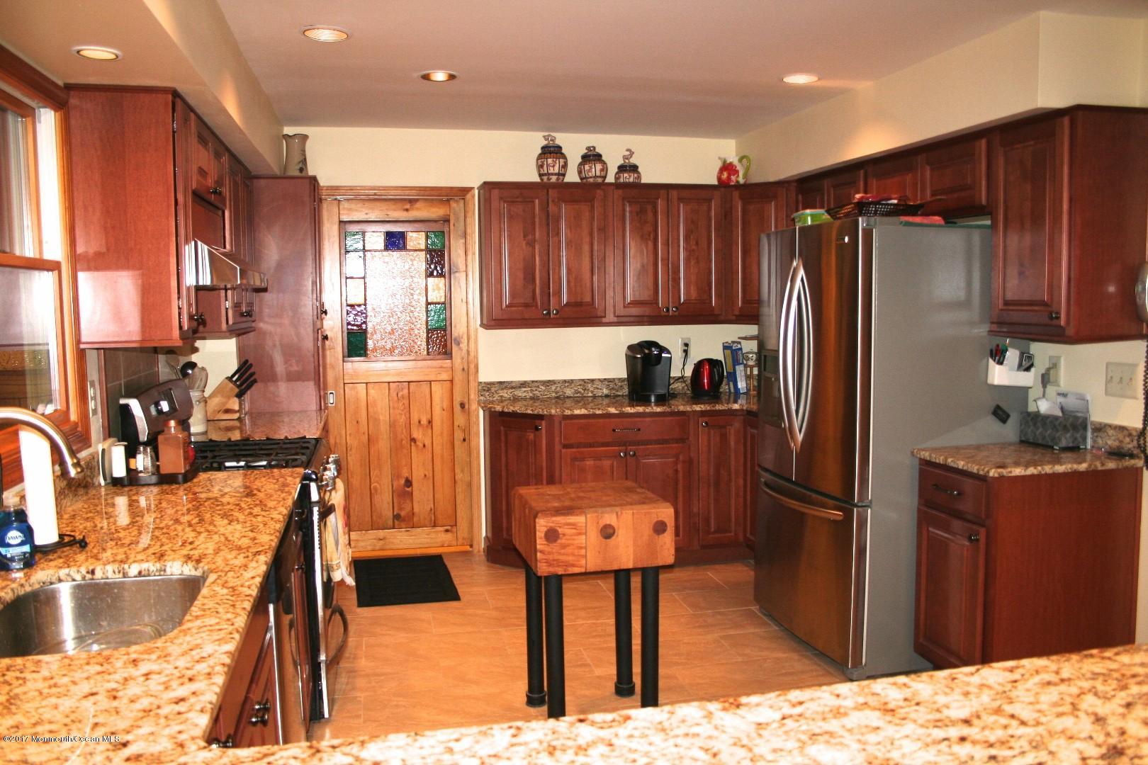 1551 Maxim Southard Road Howell, NJ 07731 - Photo 3 of 6 Vola_6164_P03_37739