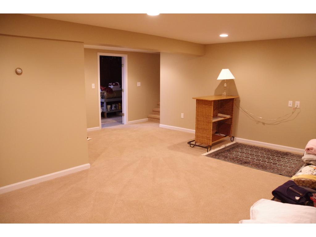 52 Ridgewood Avenue Keene, NH 03431 - Photo 14 of 18