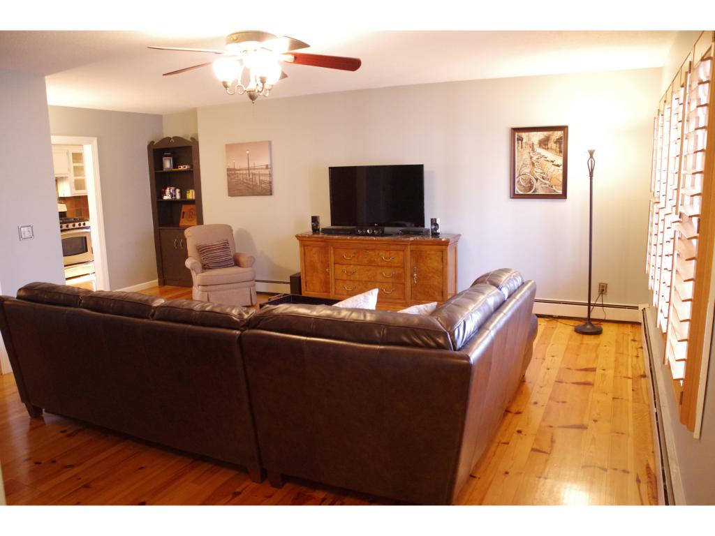 52 Ridgewood Avenue Keene, NH 03431 - Photo 4 of 18