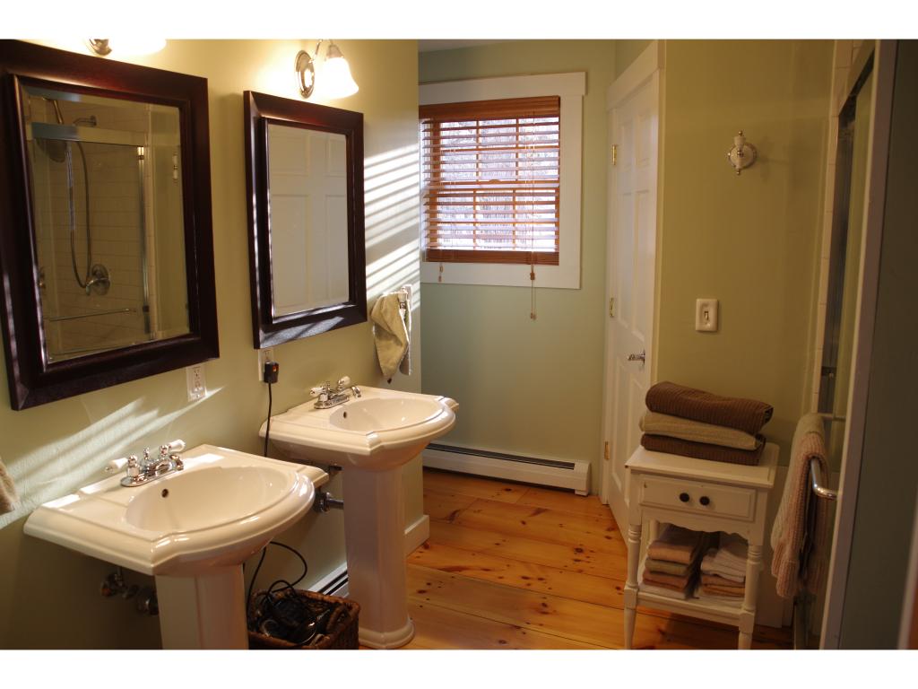 52 Ridgewood Avenue Keene, NH 03431 - Photo 9 of 18