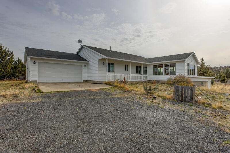 4520 Southeast Moki Road Prineville, OR 97754 - Photo 1 of 25 4520 SE Moki Road-1
