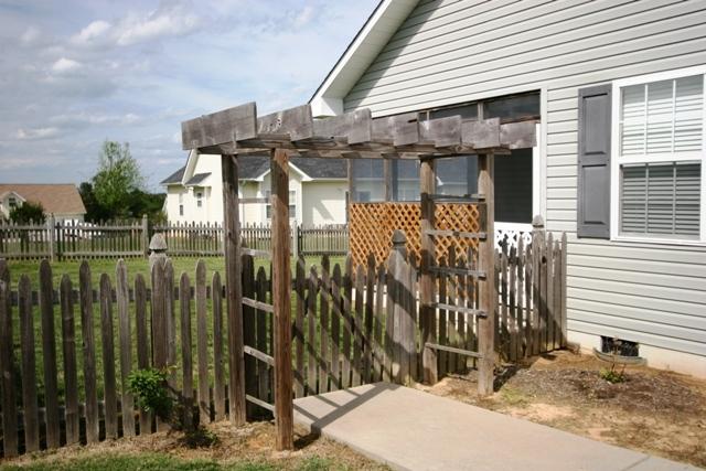 110 Country Way Road Vonore, TN 37885 - Photo 3 of 34 SIDE