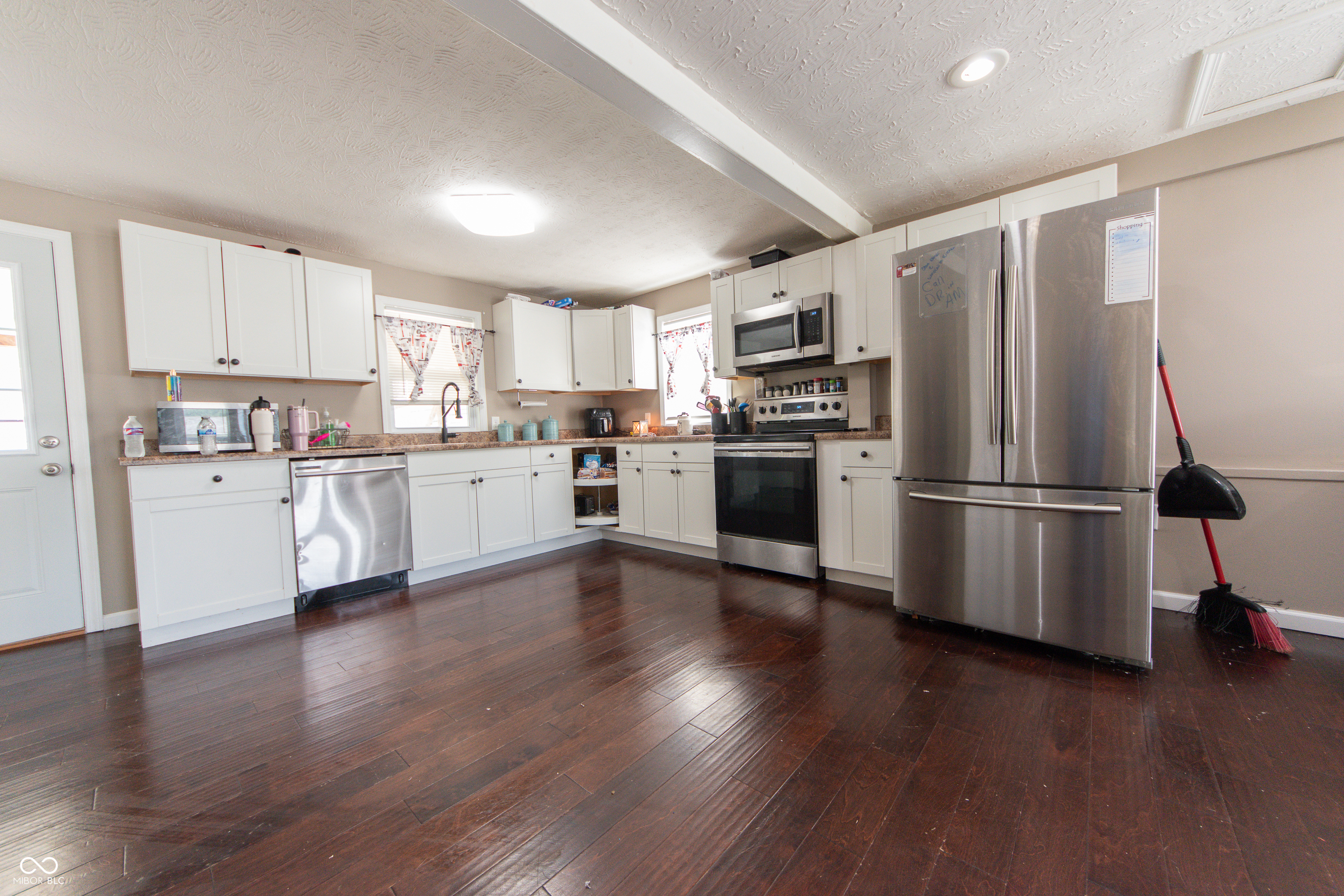 649 Collier Street Columbus, IN 47201 - Photo 9 of 28