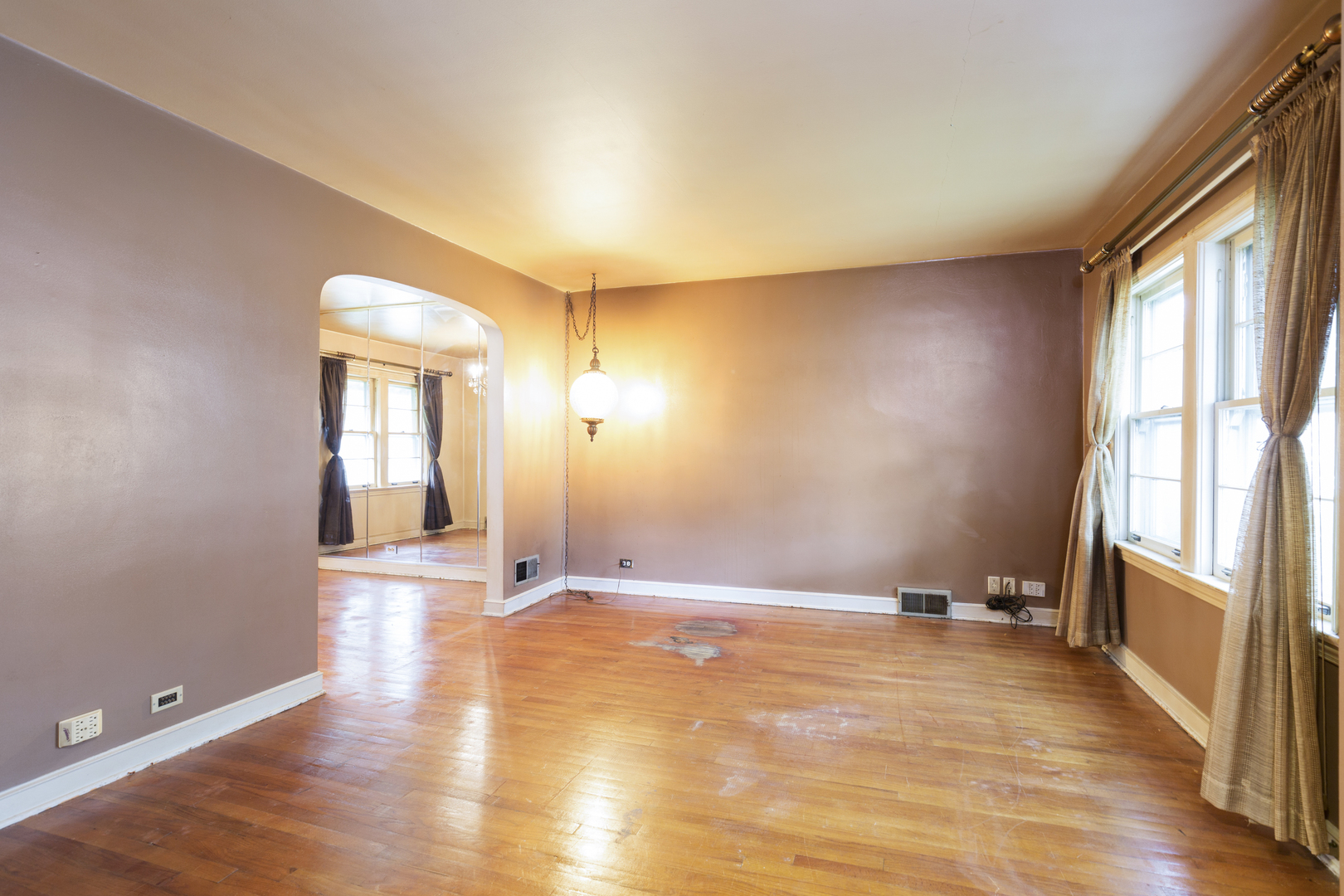 2348 South 7th Avenue North Riverside, IL 60546 - Photo 3 of 15 Gallery Image 3