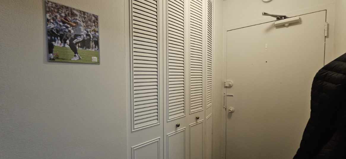 555 West Cornelia Avenue, Unit 2003 Chicago, IL 60657 - Photo 2 of 19