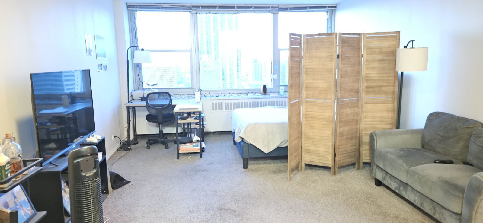 555 West Cornelia Avenue, Unit 2003 Chicago, IL 60657 - Photo 3 of 19