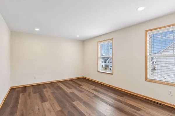 $400,000 | 2121 Village Trail, Mound, MN 55364