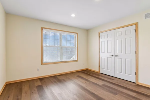 $400,000 | 2121 Village Trail, Mound, MN 55364