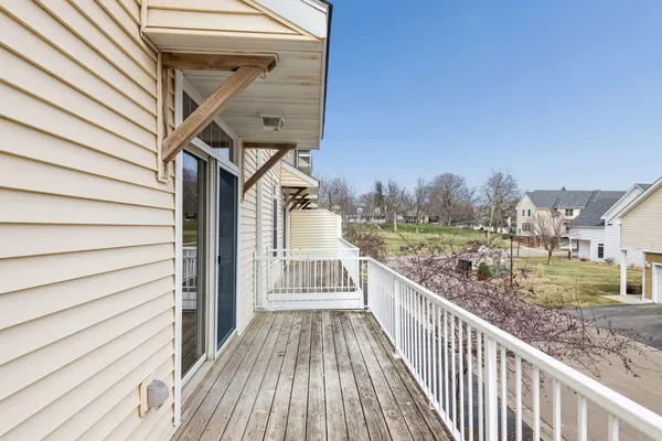 $400,000 | 2121 Village Trail, Mound, MN 55364