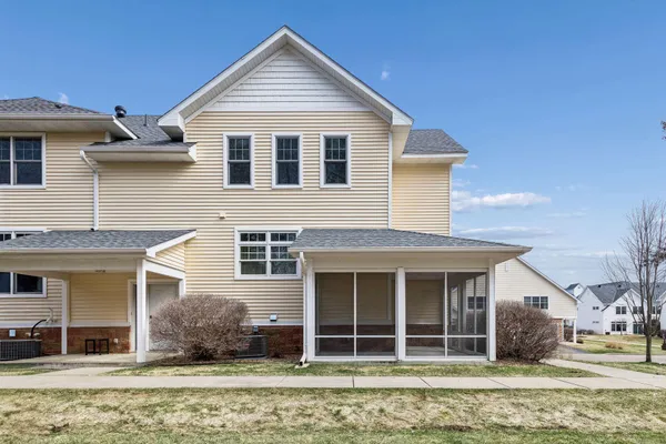 $400,000 | 2121 Village Trail, Mound, MN 55364