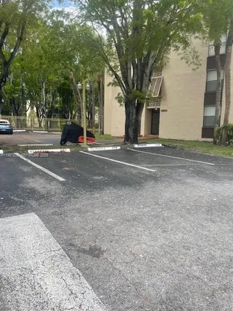 $1,900 | Promenade at Kendale Lakes Condominiums, Miami, FL 33186