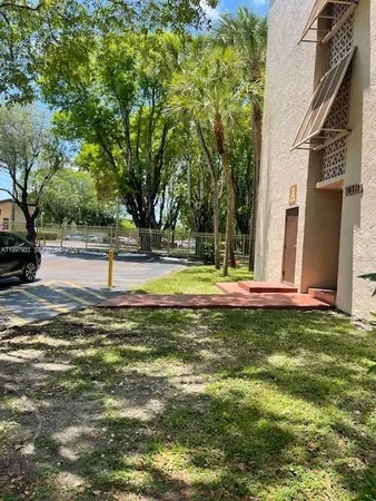 $1,900 | Promenade at Kendale Lakes Condominiums, Miami, FL 33186