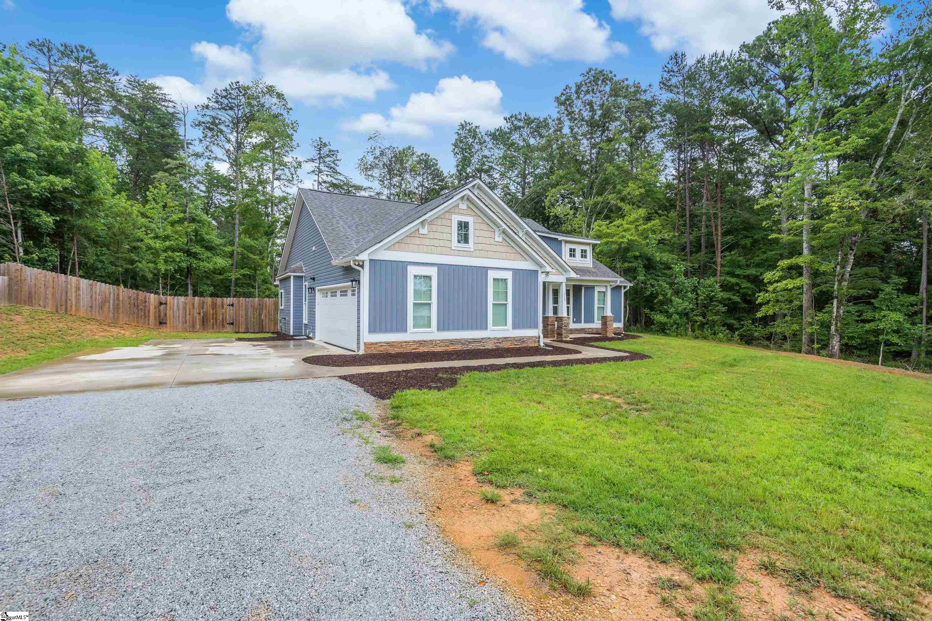 115 Terrapin Crossing Road Pickens, SC 29671 - Photo 2 of 29