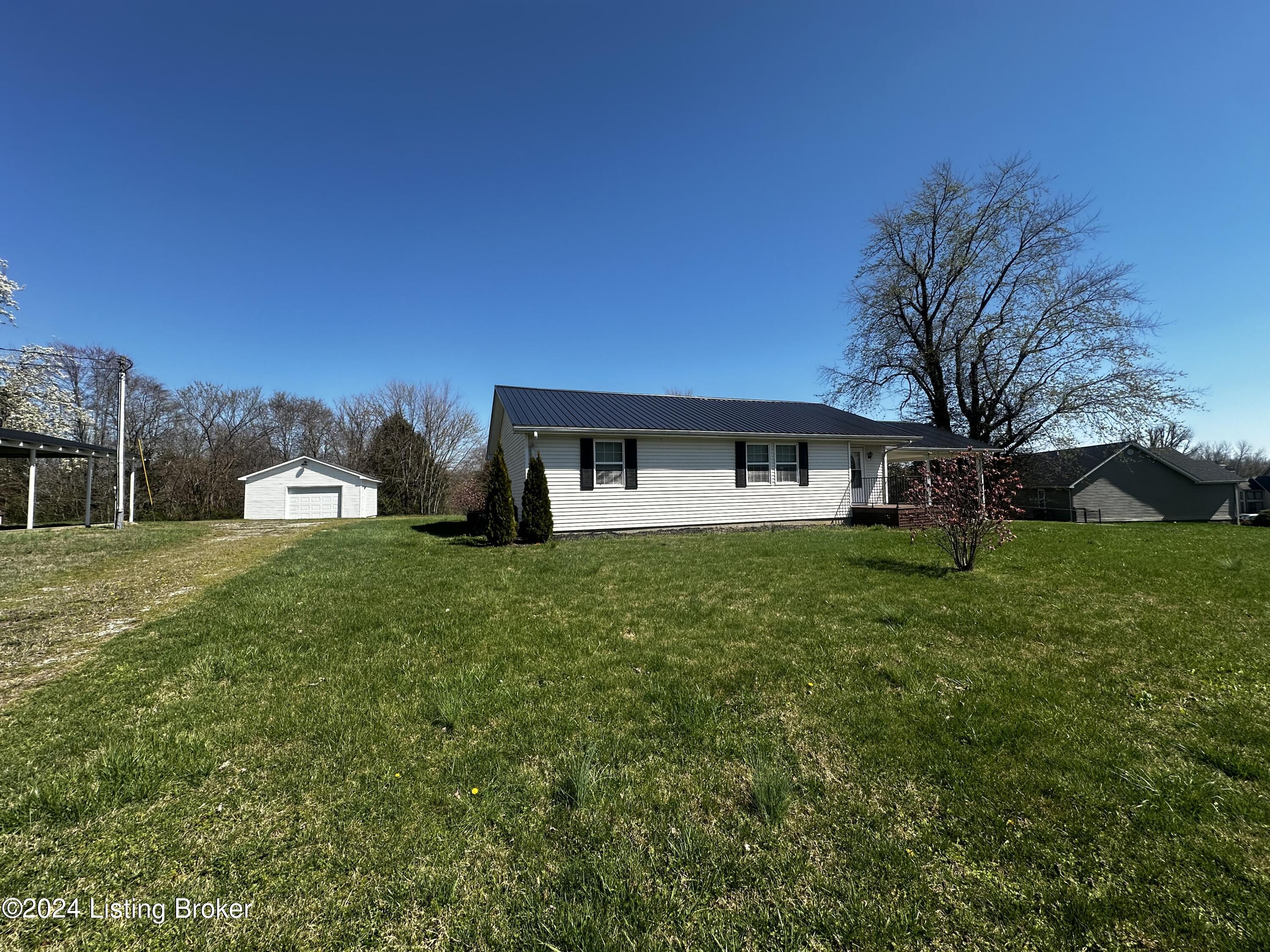 403 Sunbeam Road Leitchfield, KY 42754 - Photo 4 of 52 AB645BA2-4353-47BA-B4F9-AEFCCB82C318