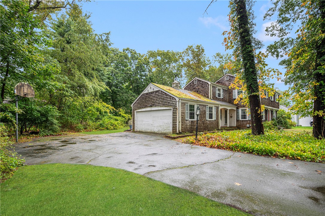 4 Old Chimney Road Barrington, RI 02806 - Photo 4 of 13