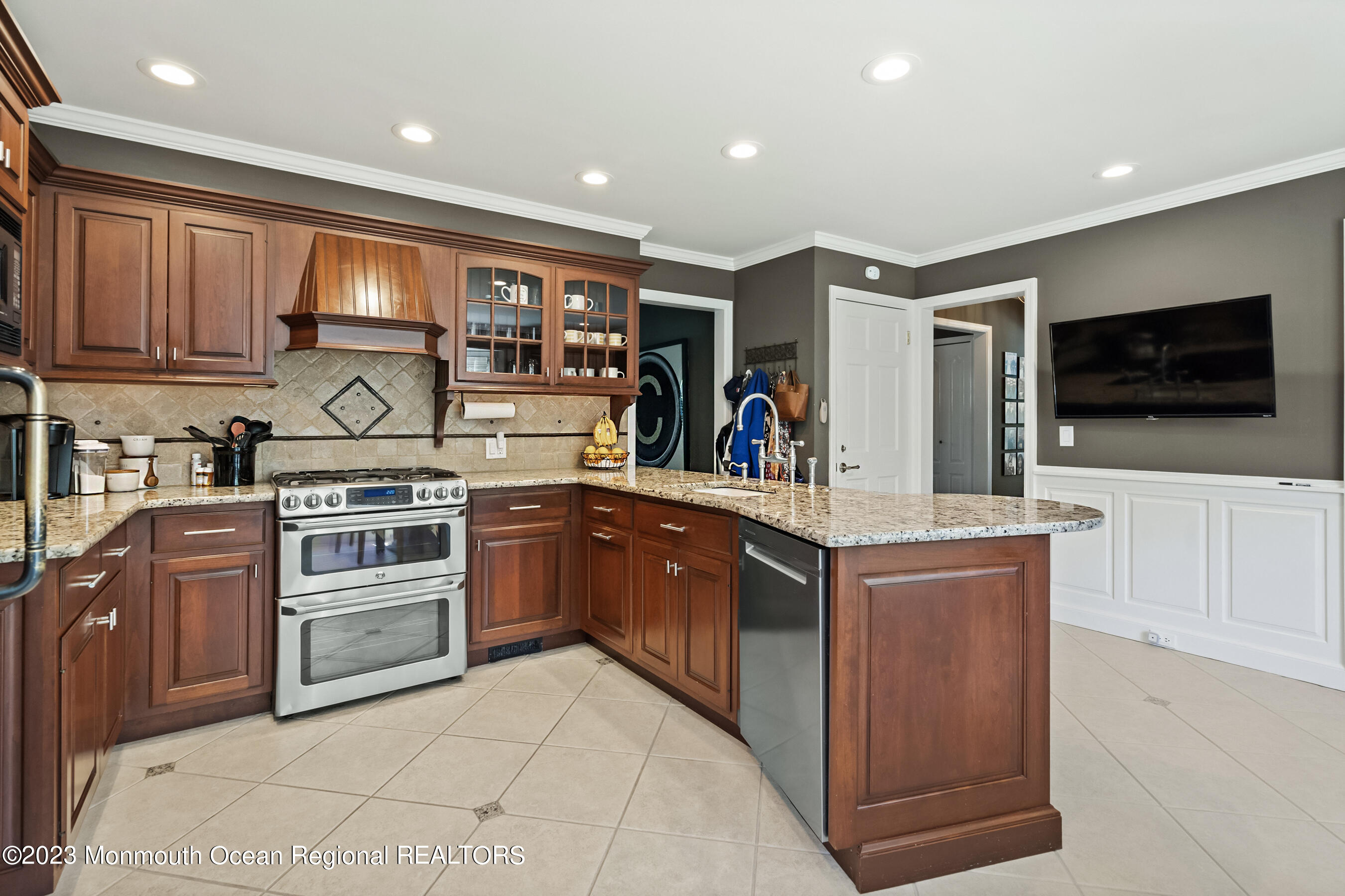 5 Pirates Cove Road Little Silver, NJ 07739 - Photo 12 of 71 19-Kitchen 1C