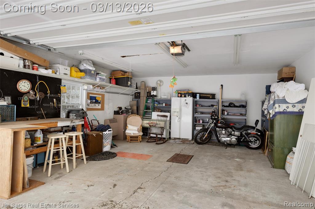 2204 Roslyn Road Grosse Pointe Woods, MI 48236 - Photo 24 of 34