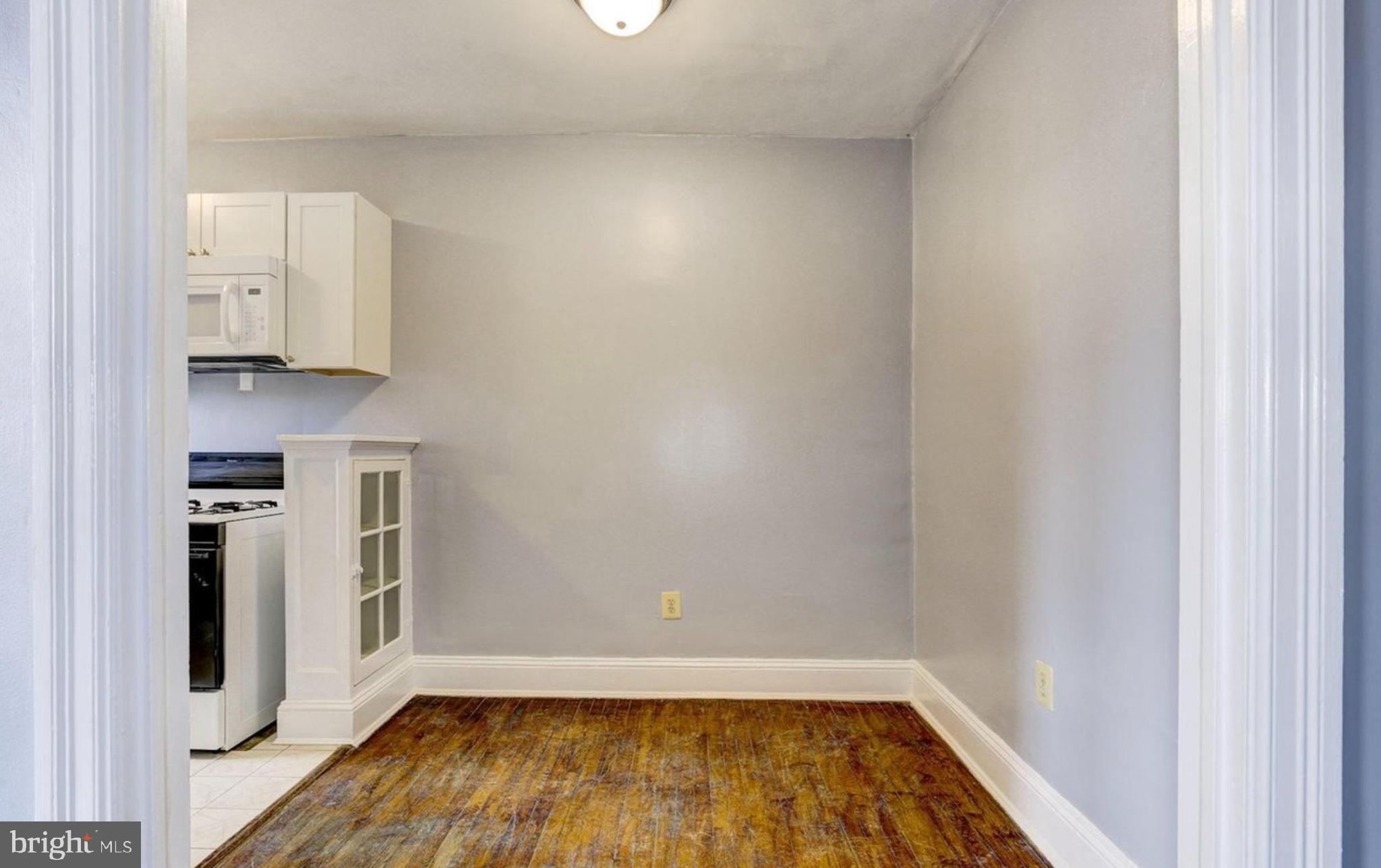 1954 Columbia Road Northwest, Unit 306 Washington, DC 20009 - Photo 4 of 21 dining space