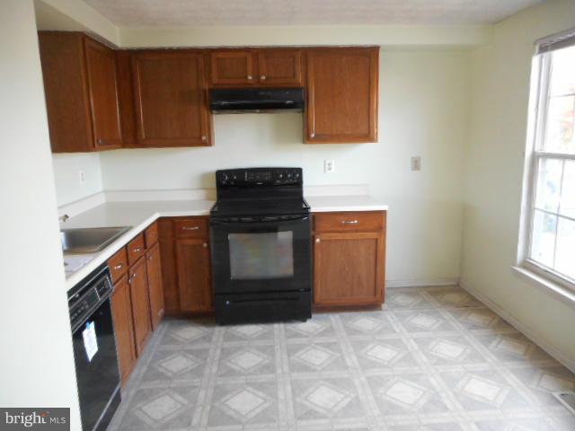 1309 Apple Ridge Court Edgewood, MD 21040 - Photo 4 of 21 Kitchen