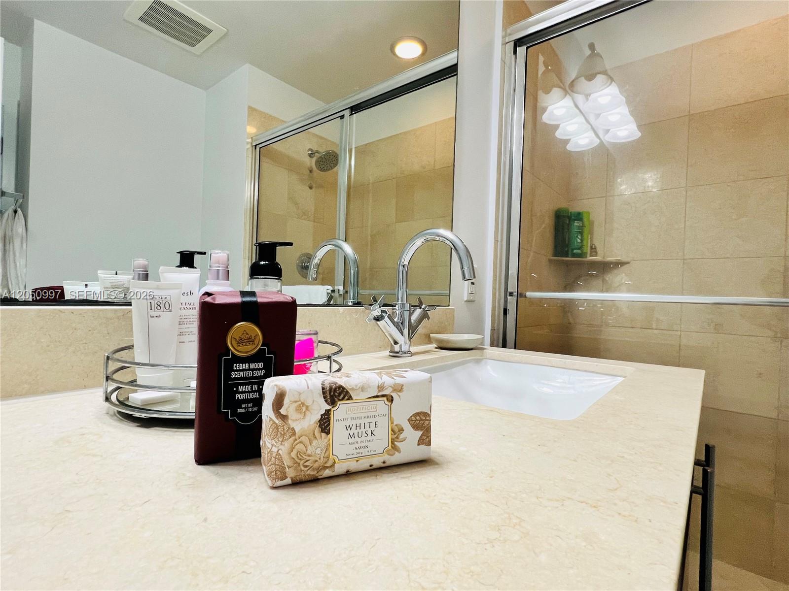 79 Southwest 12th Street, Unit 1510S Miami, FL 33130 - Photo 44 of 56