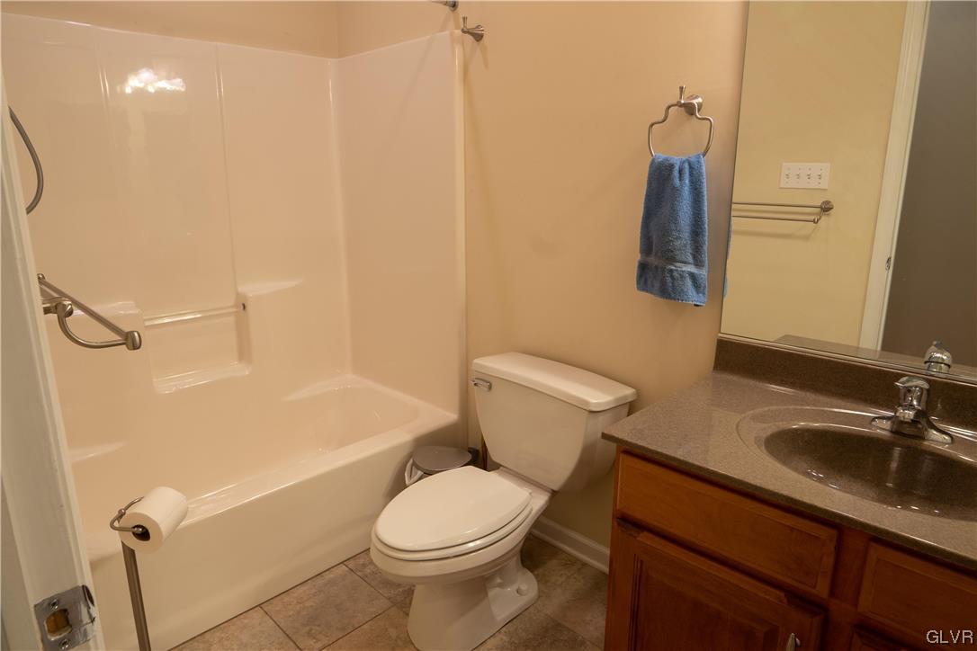 1665 Deer Path Road Easton, PA 18040 - Photo 28 of 50 Gallery Image 28