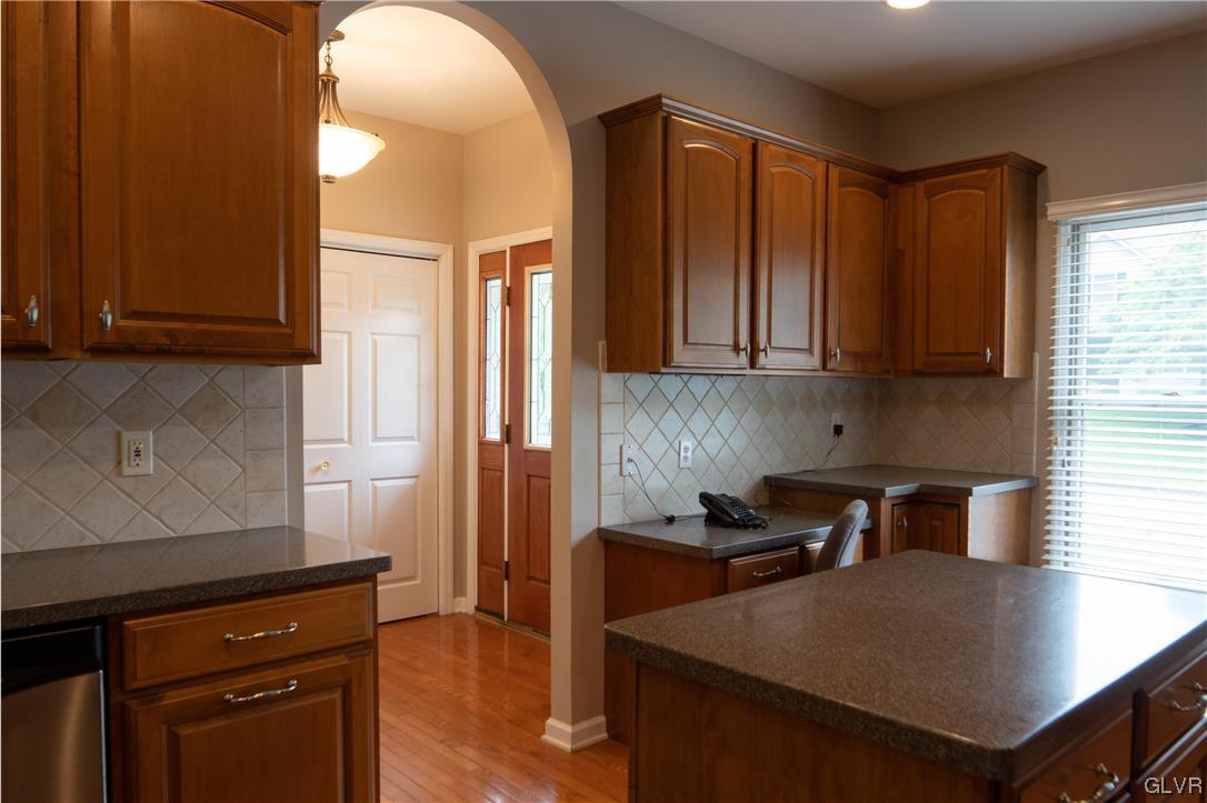 1665 Deer Path Road Easton, PA 18040 - Photo 9 of 50 Gallery Image 9