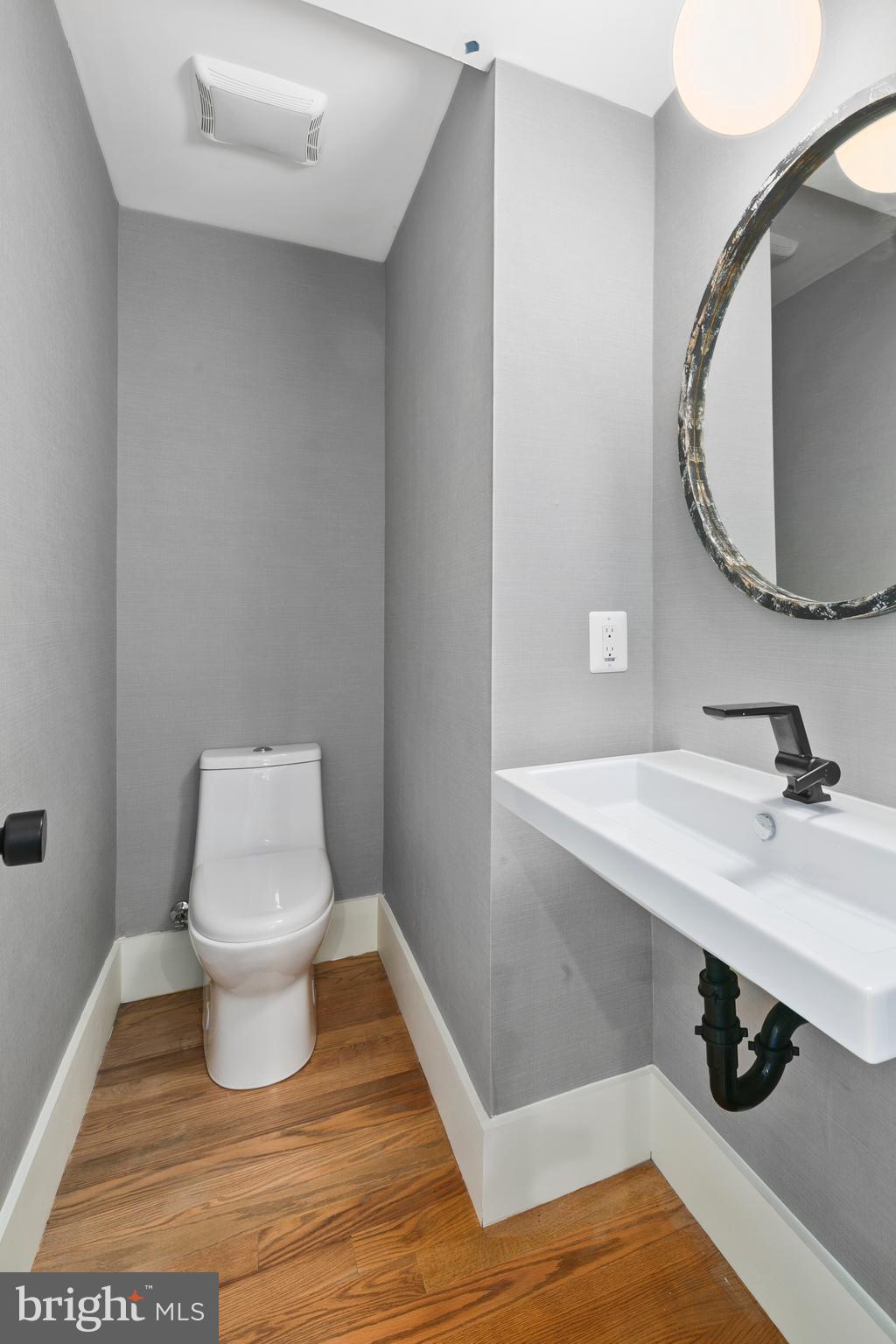 1842 Monroe Street Northwest, Unit 2 Washington, DC 20010 - Photo 10 of 24