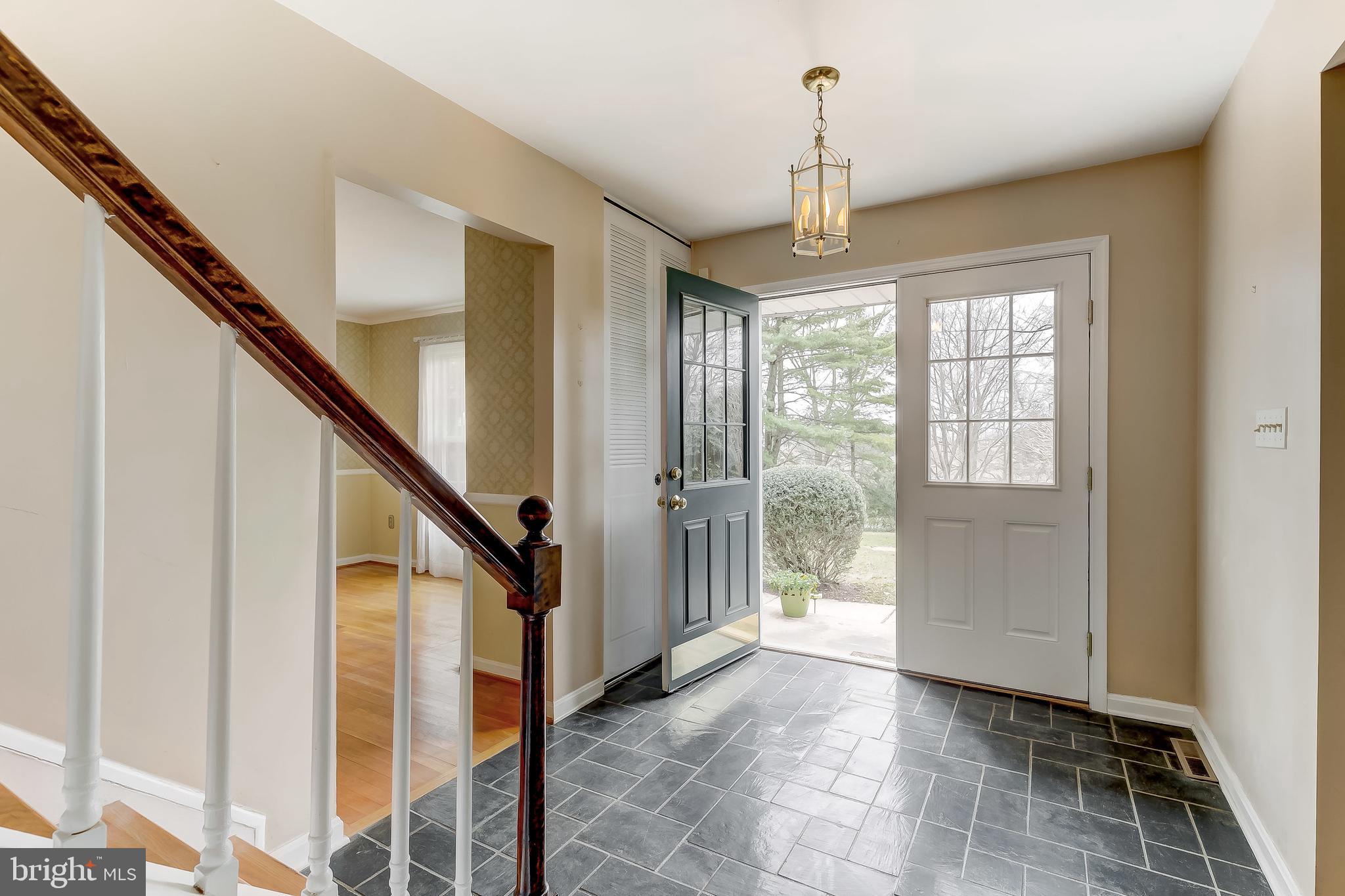 1204 Temfield Road Baltimore, MD 21286 - Photo 4 of 53 Entry Way with double closet