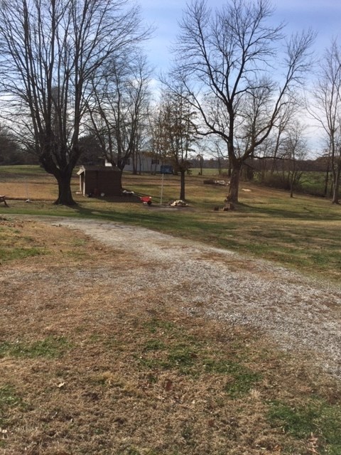 499 Old Plank Road Boonville, IN 47601 - Photo 9 of 10