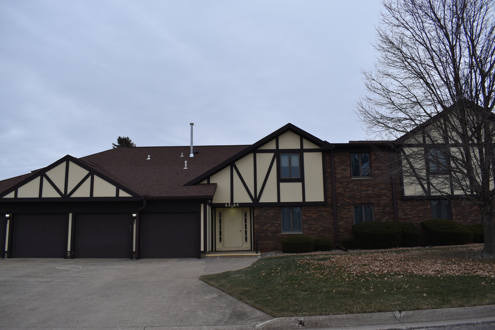 44 Crystal Court, Unit B2 Pontiac, IL 61764 - Photo 1 of 20