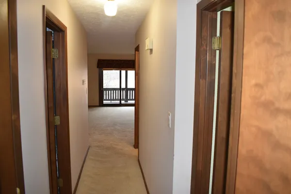 $122,900 | 44 Crystal Court, Unit B2, Pontiac, IL 61764