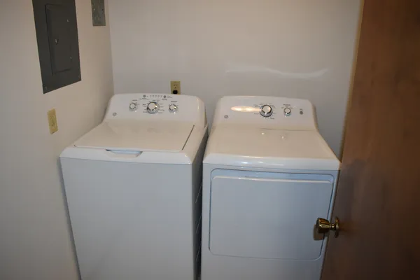 $122,900 | 44 Crystal Court, Unit B2, Pontiac, IL 61764