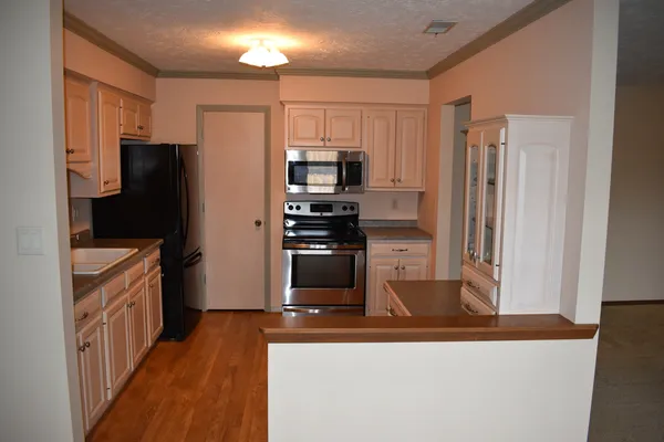 $122,900 | 44 Crystal Court, Unit B2, Pontiac, IL 61764