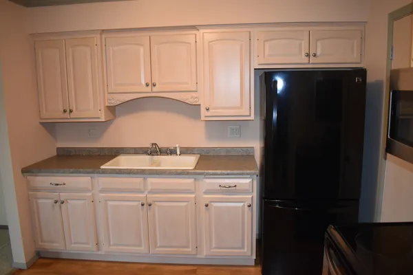 $122,900 | 44 Crystal Court, Unit B2, Pontiac, IL 61764