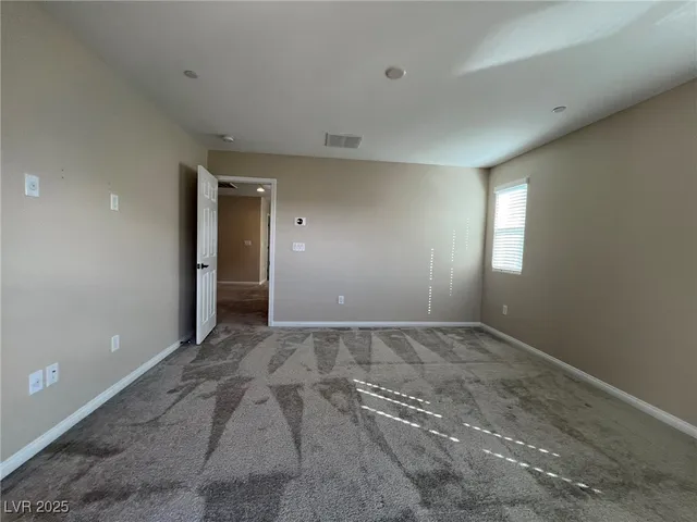 $2,495 | 6567 Dove Point Place, Las Vegas, NV 89130