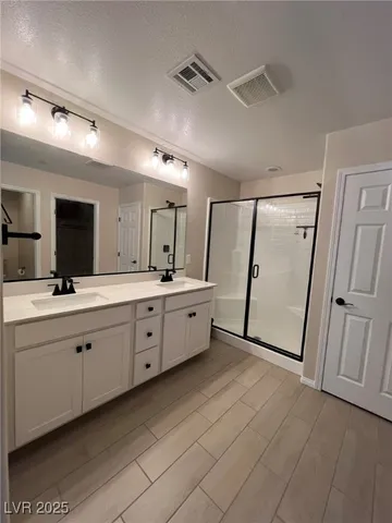 $2,495 | 6567 Dove Point Place, Las Vegas, NV 89130