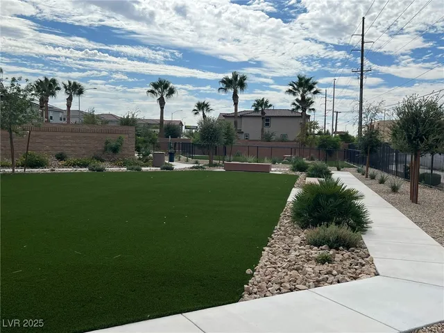 $2,495 | 6567 Dove Point Place, Las Vegas, NV 89130