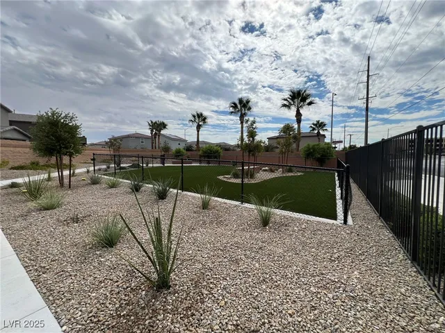 $2,495 | 6567 Dove Point Place, Las Vegas, NV 89130
