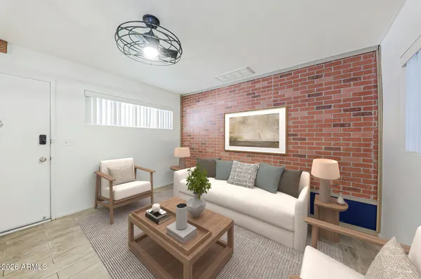 $2,400 | 18422 North 30th Lane, Phoenix, AZ 85053