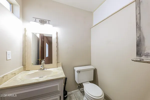$2,400 | 18422 North 30th Lane, Phoenix, AZ 85053