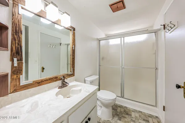 $2,275 | 18422 North 30th Lane, Phoenix, AZ 85053