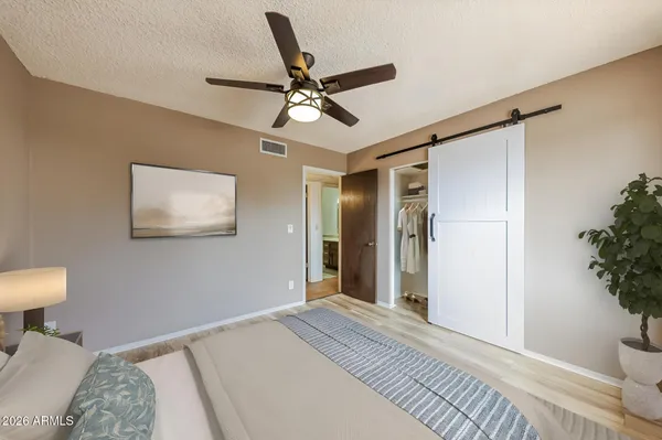 $2,400 | 18422 North 30th Lane, Phoenix, AZ 85053