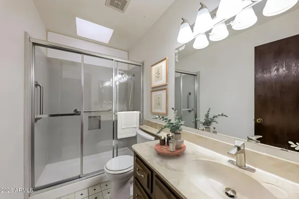 $2,275 | 18422 North 30th Lane, Phoenix, AZ 85053