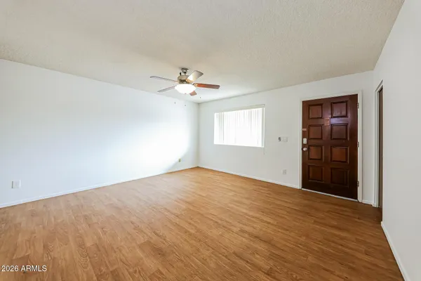 $2,275 | 18422 North 30th Lane, Phoenix, AZ 85053