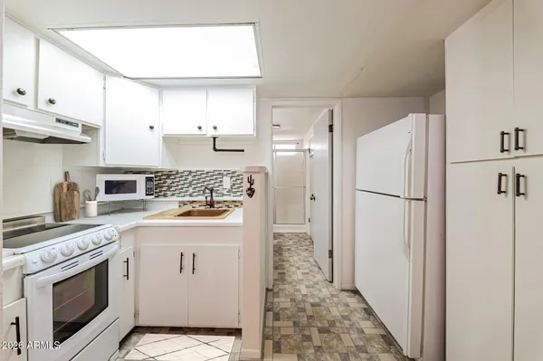 $2,275 | 18422 North 30th Lane, Phoenix, AZ 85053