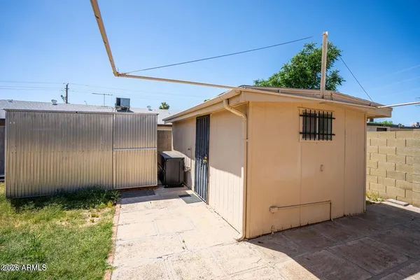 $2,275 | 18422 North 30th Lane, Phoenix, AZ 85053