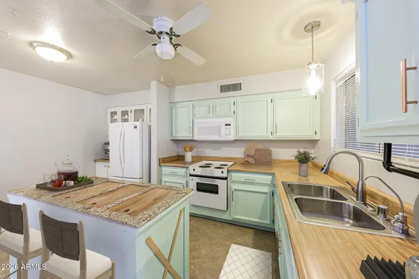 $2,275 | 18422 North 30th Lane, Phoenix, AZ 85053