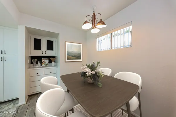 $2,400 | 18422 North 30th Lane, Phoenix, AZ 85053