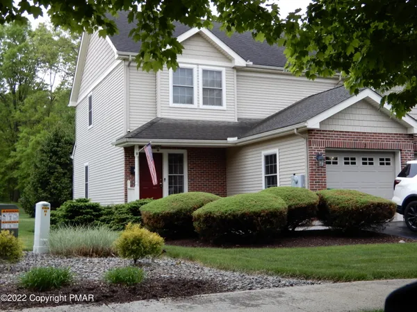 $2,300 | 3 Birch Tree Court, East Stroudsburg, PA 18301